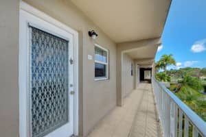 2300 Ne 1st Lane   203 Boynton Beach, FL 33435 Sold 05/16/23