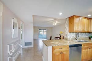 2300 Ne 1st Lane   203 Boynton Beach, FL 33435 Sold 05/16/23