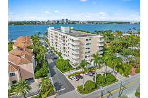 250  Bradley Place   502, Palm Beach, FL 33480 Sold 11/09/23