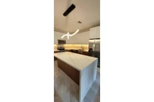 728 SE 14th Court, Fort Lauderdale, FL 33316 - MLS#R10879377