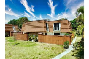 3900  County Line Road   20c, Tequesta, FL 33469 Sold 06/01/23