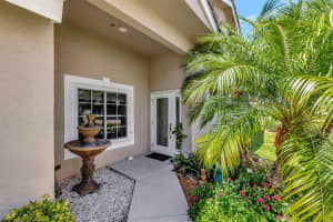 223 N Lakeshore Drive Hypoluxo, FL 33462 Sold 05/15/23