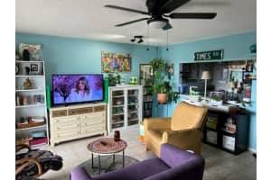 711  Lori Drive   406, Palm Springs, FL 33461 Sold 09/28/23