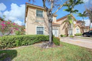 639 Nw 130th Way Pembroke Pines, FL 33028 Sold 05/22/23