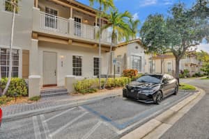 613 Nw 25th Avenue   613 Boynton Beach, FL 33426 Sold 05/01/23