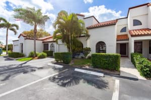 13549 Fountain View Boulevard Wellington, FL 33414 Sold 06/15/23