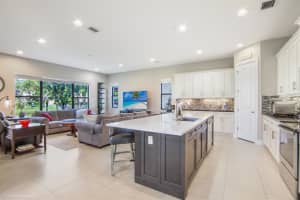 1115 SW 113 Way, Pembroke Pines, FL 33025 Sold 07/14/23