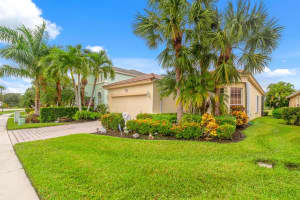 897 NW Mossy Oak Way, Jensen Beach, FL 34957 Sold 11/13/23