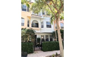 2661  Ravella Lane Palm Beach Gardens, FL 33410 Sold 06/07/23