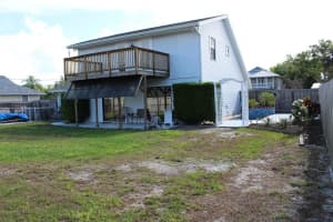 175  8th Court, Vero Beach, FL 32962 Sold 06/09/23