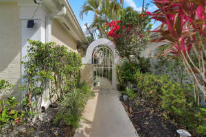 9293 Heathridge Drive, West Palm Beach, FL 33411 Sold 12/08/23