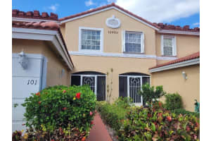 12450  Crystal Pointe Drive   101, Boynton Beach, FL 33437 Sold 03/15/24