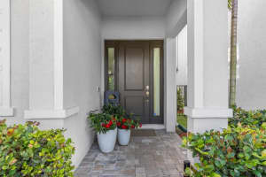 6215 Oceanaire Way Lake Worth, FL 33467 Sold 06/09/23