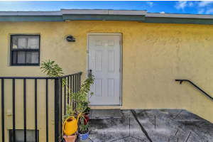 2291  Linton Ridge Circle   B12, Delray Beach, FL 33444 Sold 07/31/23