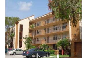 25  Abbey Lane   405, Delray Beach, FL 33446 Sold 08/22/23