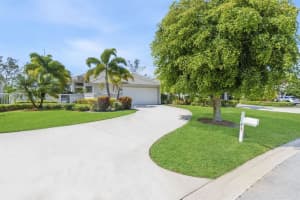 189  Orange Tree Drive, Atlantis, FL 33462 Sold 09/18/23