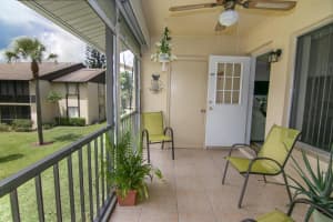 325  Pine Ridge Circle   A-2, Green Acres, FL 33463 Sold 09/26/23