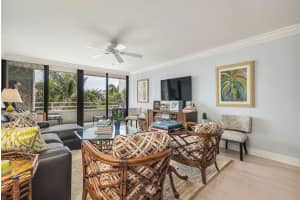 3701 S Flagler Drive B404 West Palm Beach, FL 33405 Sold 06/28/23