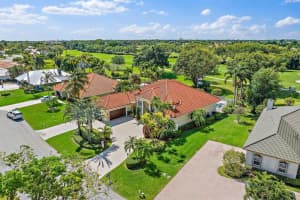 5610  Tamberlane Circle, Palm Beach Gardens, FL 33418 Sold 08/09/23