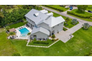 14744  Stirrup Lane, Wellington, FL 33414 Sold 06/12/23