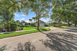 5681 Se Forest Glade Trail Hobe Sound, FL 33455 Sold 06/15/23
