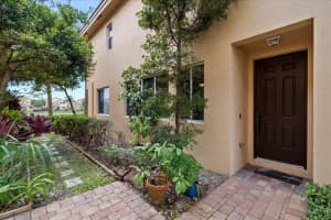 MLS# R10880924, Riviera Beach, Florida 33404