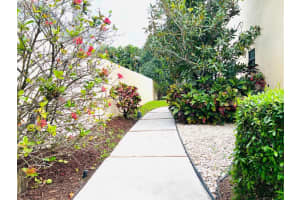 235 SW 29th Avenue, Delray Beach, FL 33445 Sold 05/30/23