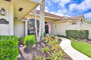 5008 Whispering Hollow, Palm Beach Gardens, FL 33418, Sold 04/25/23
