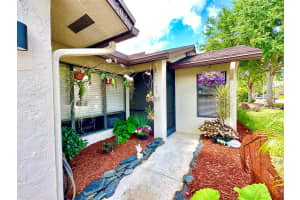 5036 Pine Drive Boynton Beach, FL 33437 Sold 06/14/23