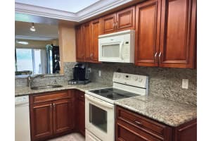5054  Golfview Court   1514, Delray Beach, FL 33484 Sold 07/25/23