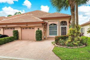1021  Via Jardin, Riviera Beach, FL 33418 Sold 05/19/23
