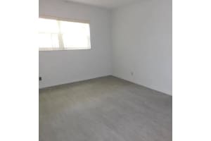 1015  Country Club Drive   105 Margate, FL 33063 Sold 05/26/23