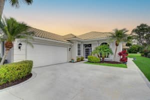 8120 Se Double Tree Drive, Hobe Sound, Fl 33455 Hobe Sound, FL 33455 Sold 06/02/23