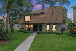 818 Sandtree Drive Palm Beach Gardens, FL 33403 Sold 06/07/23