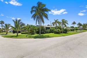 498 NE 45th Street, Boca Raton, FL 33431 Sold 08/31/23
