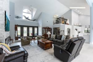 2707  Biarritz Drive, West Palm Beach, FL 33410 Sold 11/09/23