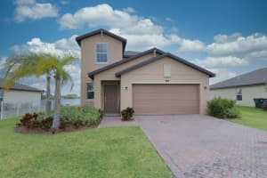 927  Bent Creek Drive, Fort Pierce, FL 34947 Sold 07/21/23