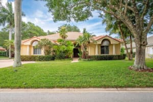 125 N River Drive  W, Jupiter, FL 33458 Sold 05/25/23