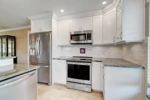 513 SE 27th Way, Boynton Beach, FL 33435 Sold 06/14/23