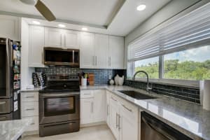 2004 S Federal Highway 304 Boynton Beach, FL 33435 Sold 05/25/23