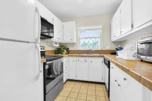 311 Country Lane D, Boynton Beach, FL 33435 Sold 08/31/23