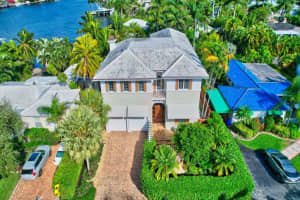 1025  Vista Del Mar Drive  N, Delray Beach, FL 33483 Sold 08/02/23