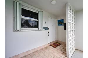 1217 S Drive Way   D, Delray Beach, FL 33445 Sold 06/27/23