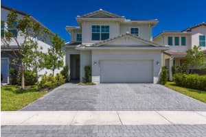 1071  Azul Court, Deerfield Beach, FL 33064 Sold 08/31/23