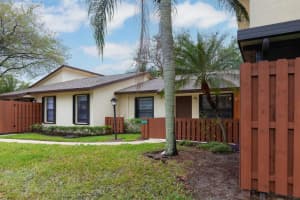 8174 SE Villa Way, Hobe Sound, FL 33455 Sold 05/31/23