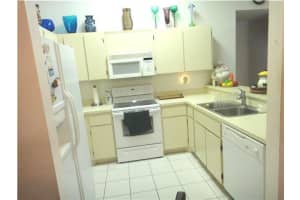 281  Springdale Circle, Palm Springs, FL 33461 Sold 06/23/23