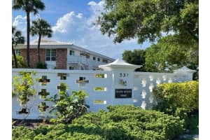 331  Tequesta Drive   120, Tequesta, FL 33469 Sold 05/15/23
