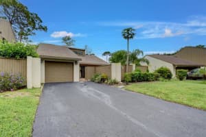 310 Wood Dale Drive Wellington, FL 33414 Sold 05/31/23