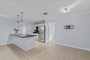 27  Crossings Circle   F, Boynton Beach, FL 33435 Sold 08/04/23