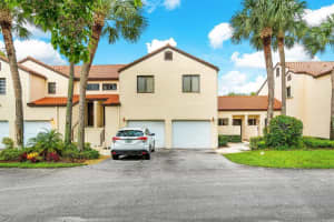 21  Via De Casas Sur    102 Boynton Beach, FL 33426 Sold 06/01/23
